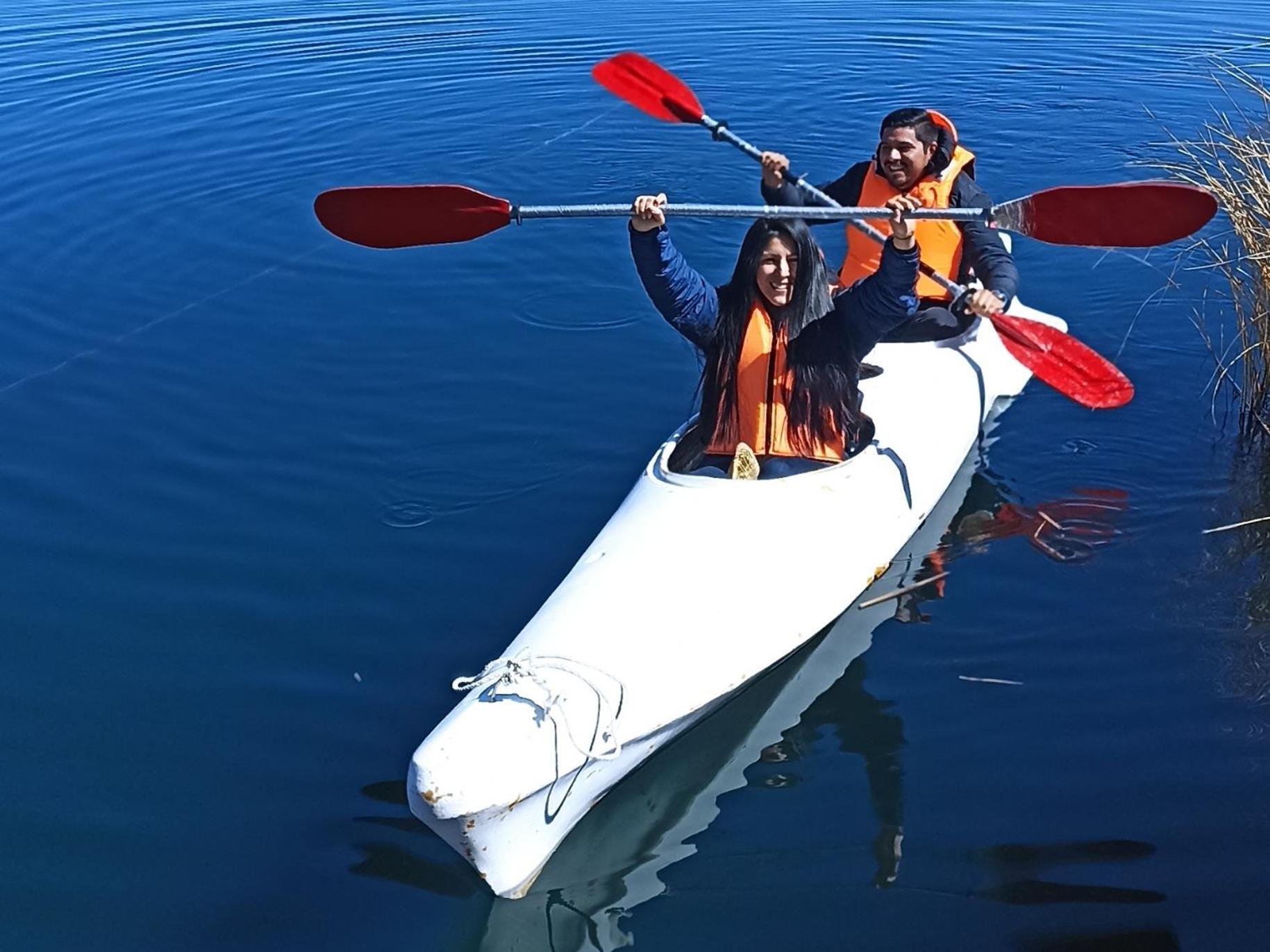 Uros Waliski Lodge 푸노 외부 사진