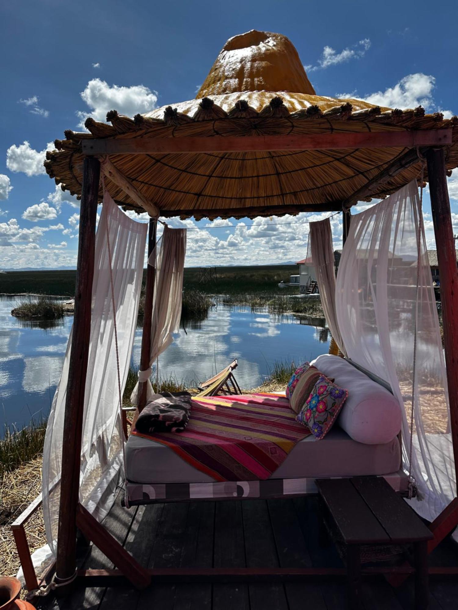 Uros Waliski Lodge 푸노 외부 사진