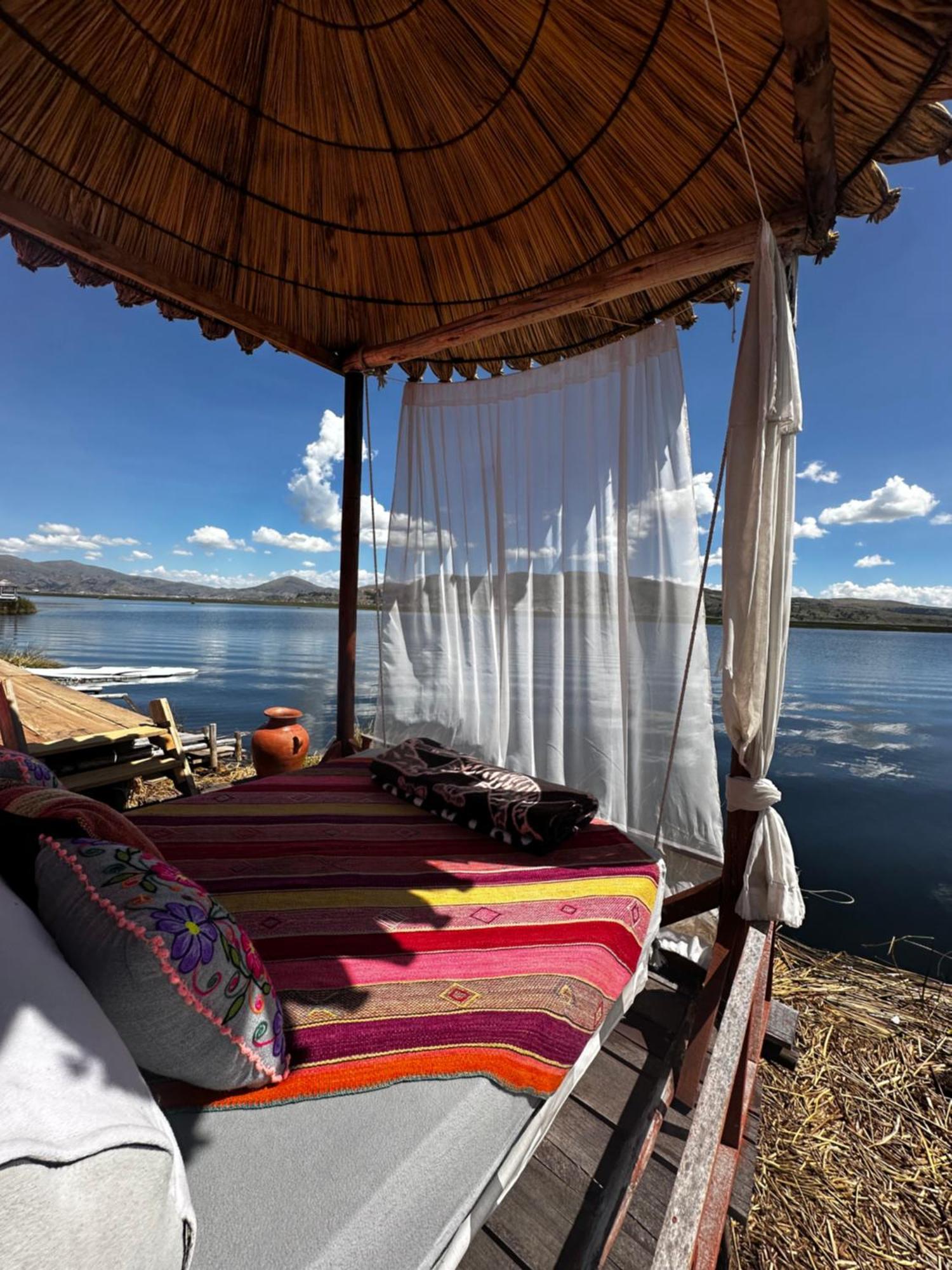 Uros Waliski Lodge 푸노 외부 사진