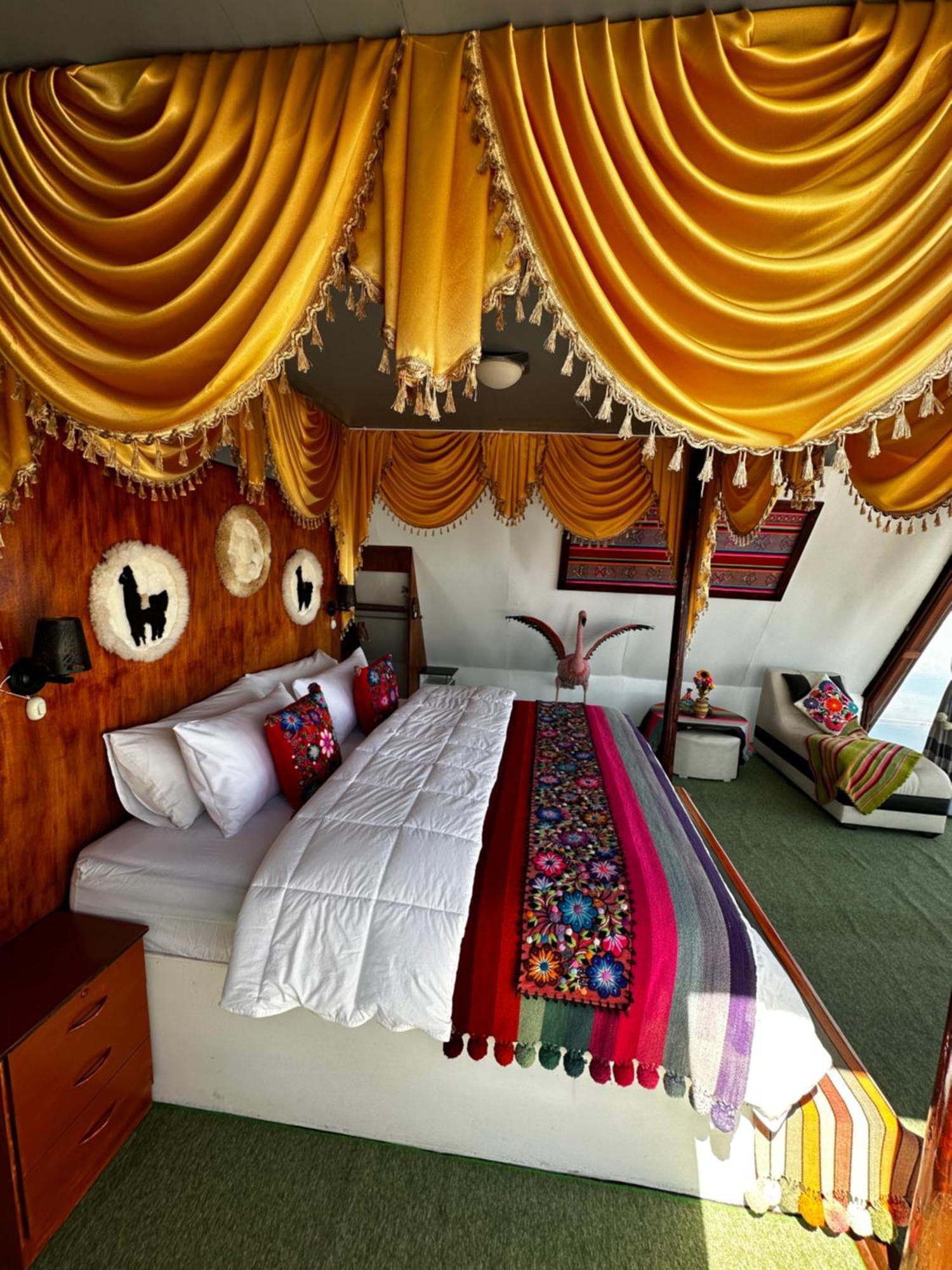 Uros Waliski Lodge 푸노 외부 사진