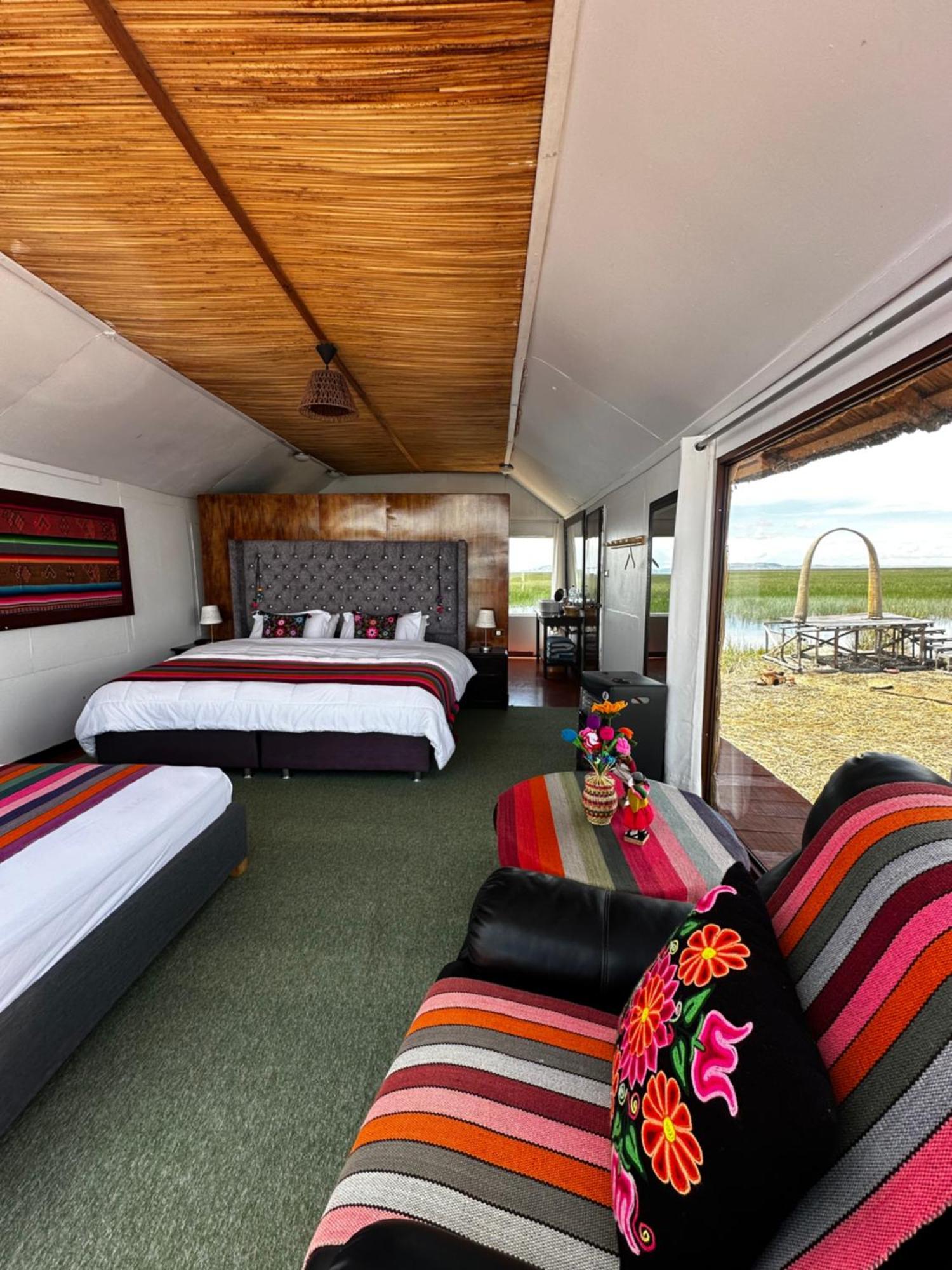 Uros Waliski Lodge 푸노 외부 사진